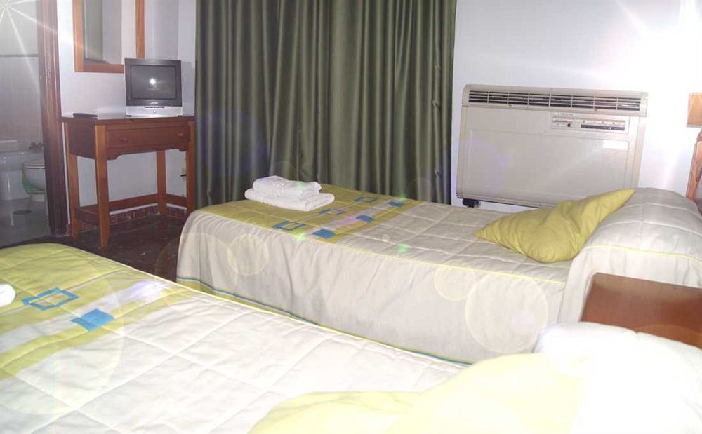Hotel Al-Andalus Peal, En Cazorla Comarca Peal De Becerro Extérieur photo